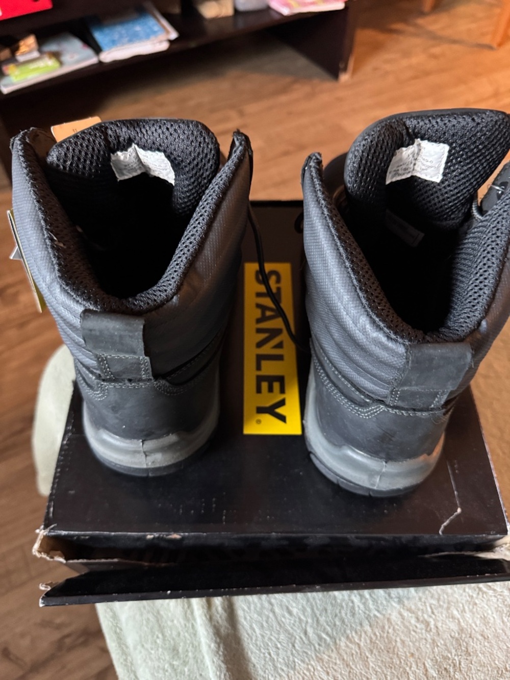 working boots - Picture 6 of 6